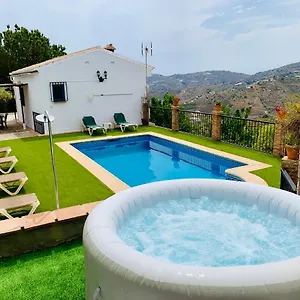 En Con Piscina Y Jacuzzi Frigiliana